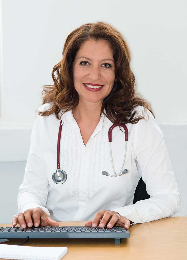 Dr. med. Ioana Roth
